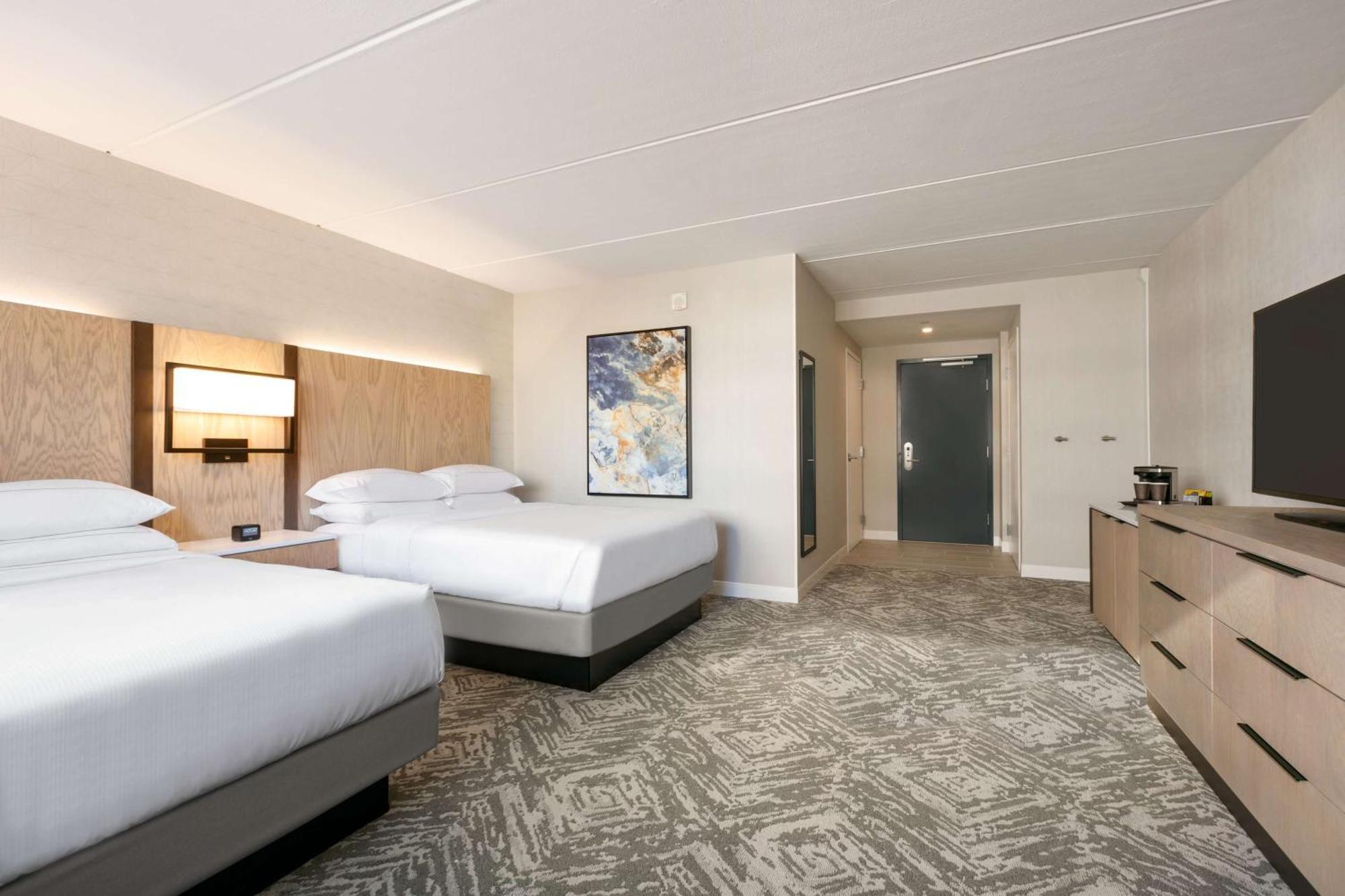 Doubletree By Hilton Canton Downtown Buitenkant foto