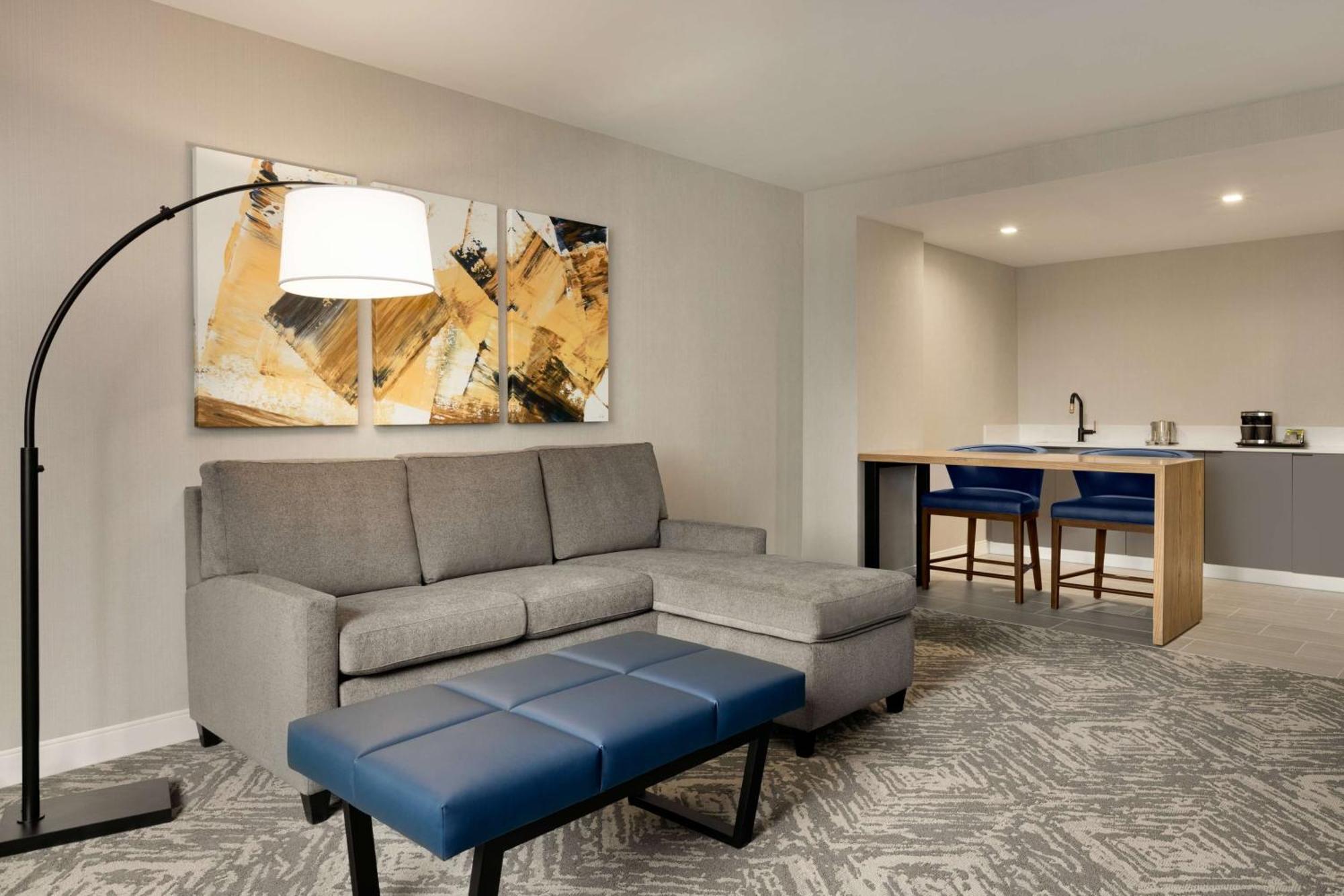 Doubletree By Hilton Canton Downtown Buitenkant foto