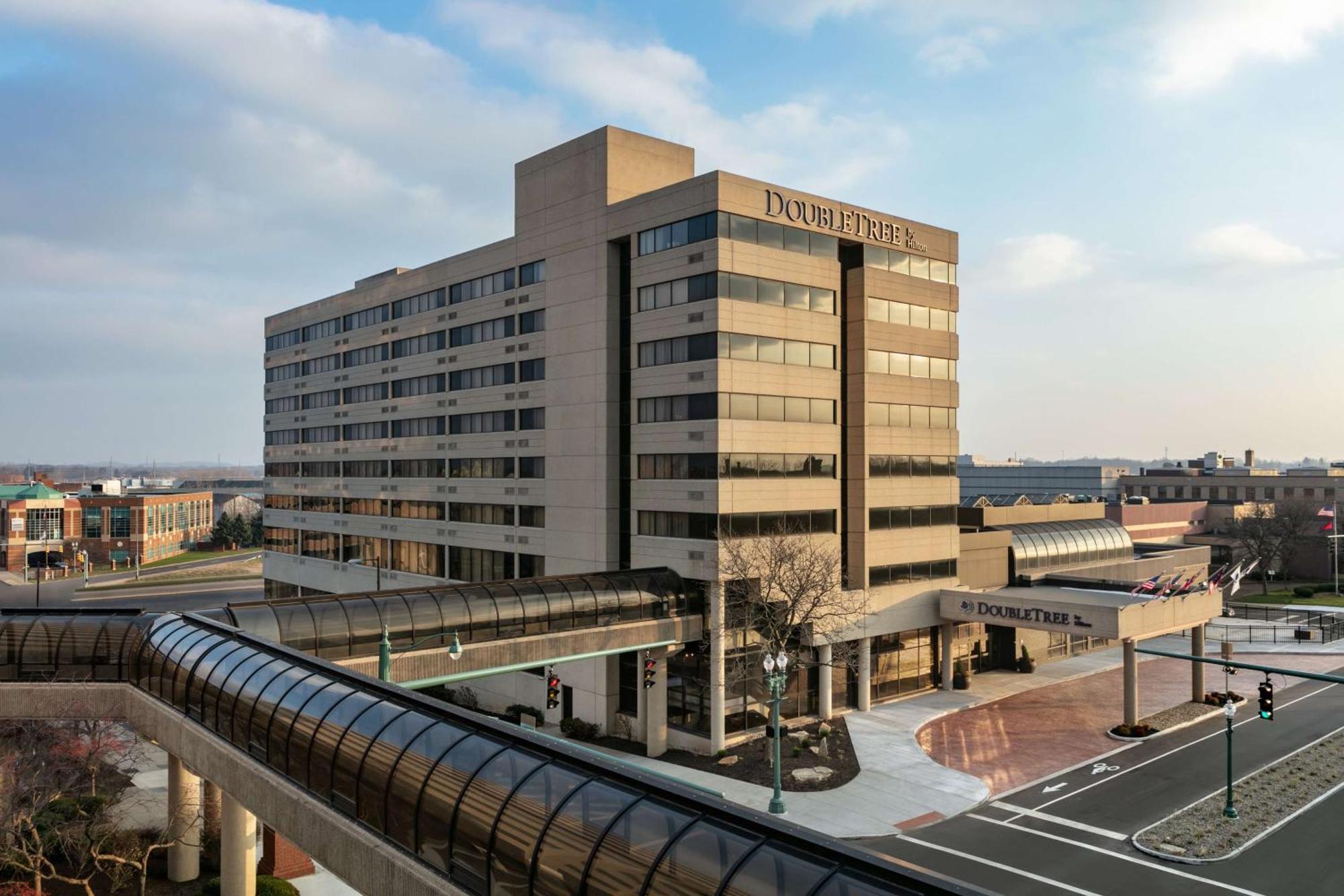 Doubletree By Hilton Canton Downtown Buitenkant foto